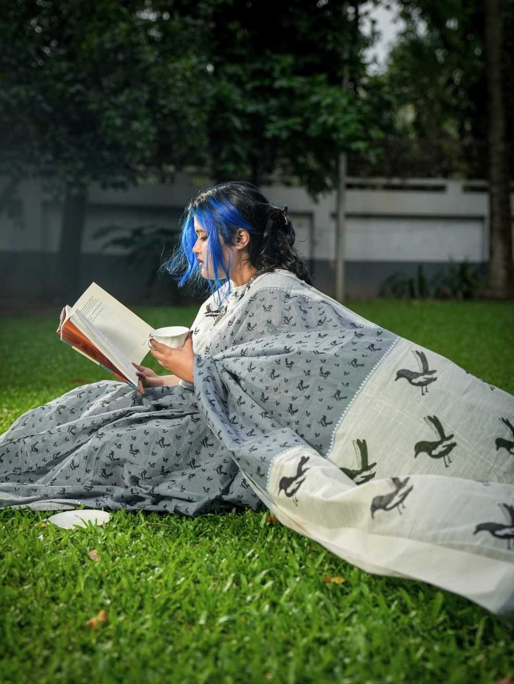 Magpie robin gray - Image 2