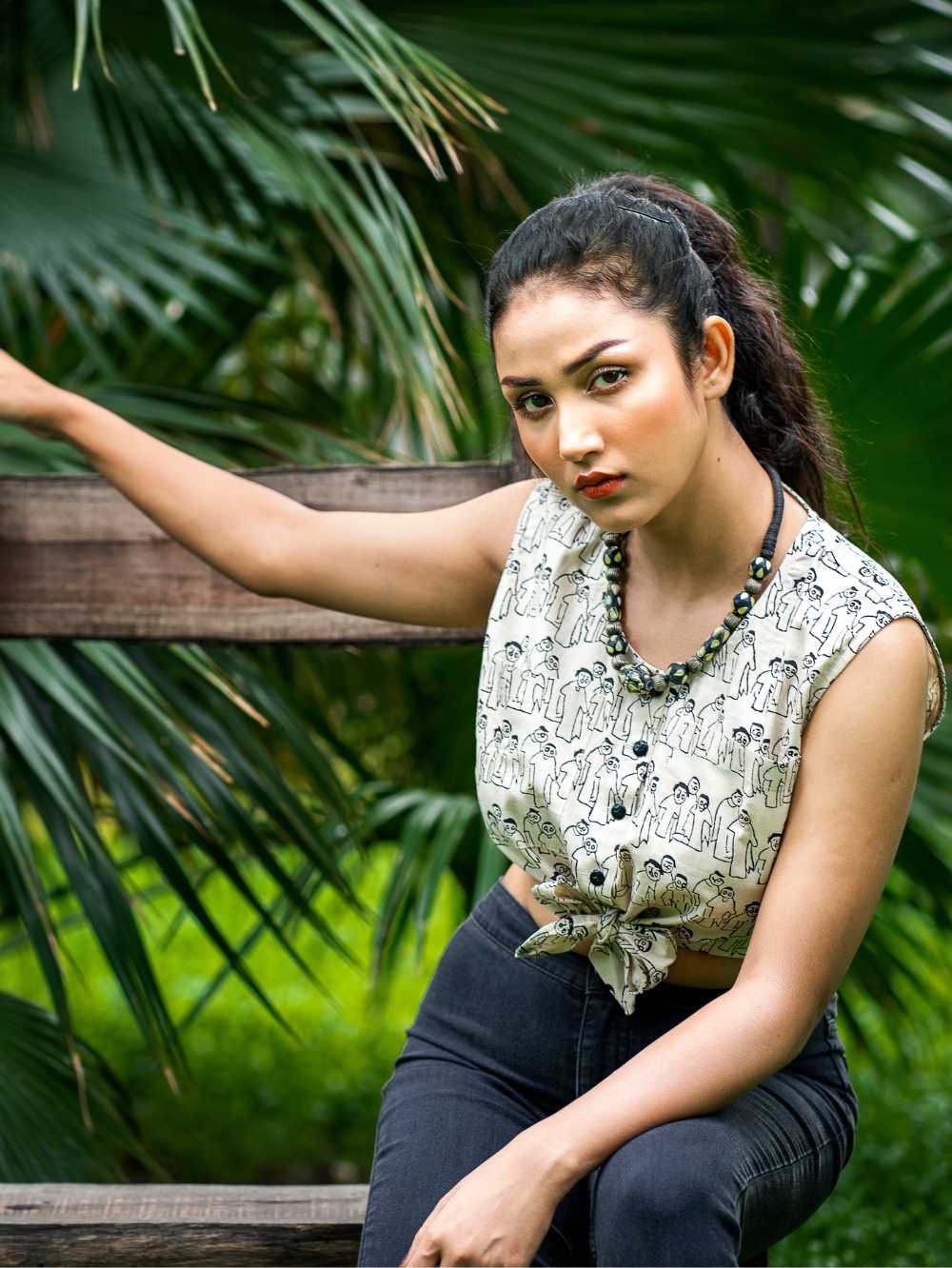 Amra Sobai Raja Crop Tops - Image 2