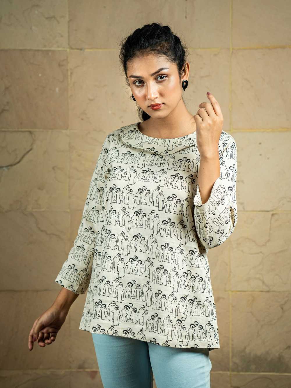 Amra Sobai Raja Short Tops - Image 2