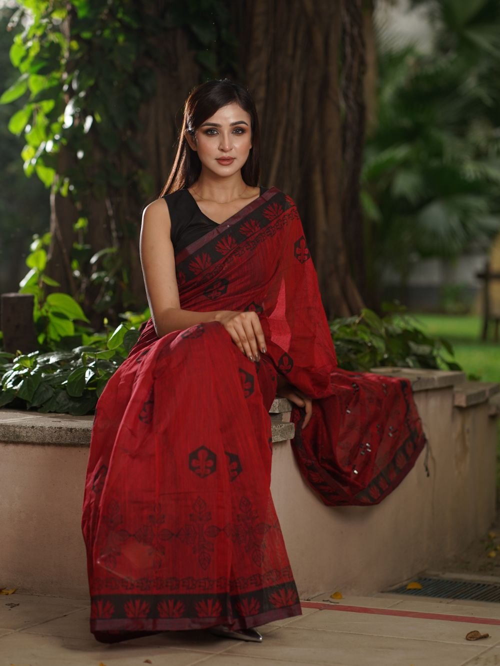 Royalty Saree - Image 2