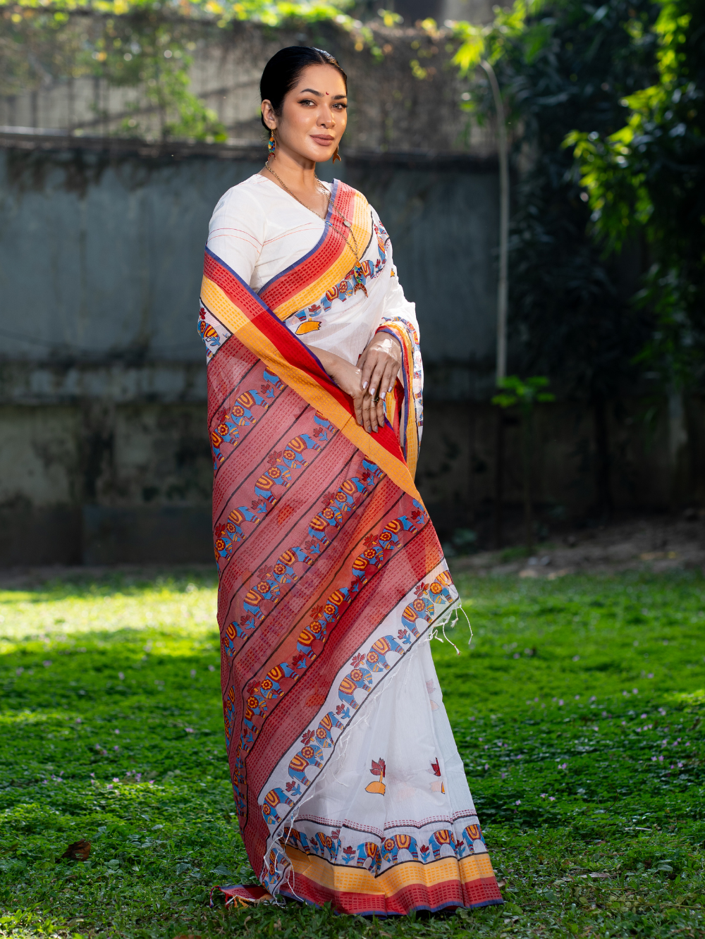 Parbon Saree - Image 3